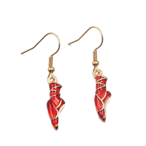 Pendientes de ballet hechos a mano en aleación con acabado de esmalte rojo brillante