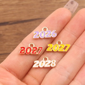 DIY alloy 2026-2028 year charms with enamel finish for graduation jewelry making