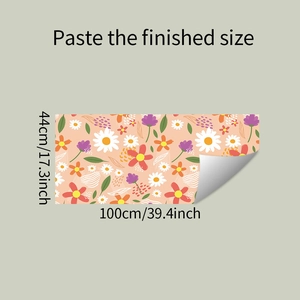 Détail montrant les dimensions et stickers muraux colorés aux motifs de marguerites