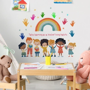 Sticker mural arc-en-ciel et empreintes pour chambre d'enfant avec slogan anglais