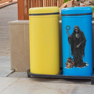 Autocollants squelette Halloween créatifs sur poubelles colorées pour décoration extérieure