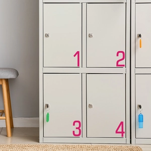 Armadietto in metallo grigio a 4 ante con serrature individuali in stile industriale