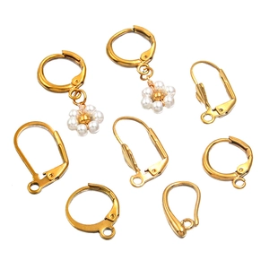 Vergoldete Edelstahl-Ohrhaken und florale Perlen-Ohrring-Komponenten für Schmuck