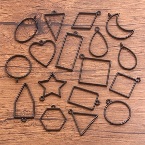 Supports ouverts en alliage noir DIY formes cœur lune et géométriques pour résine