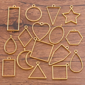 Gouden DIY-harsframes van legering in maan-, hart- en geometrische vormen voor sieraden