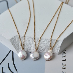 Barokke zoetwaterparel kettingen met 18K goud vergulde titanium stalen ketting