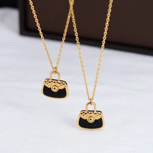 Vintage Quilted Bag Pendant Necklace Stainless Steel 18K Gold Plated Black PU Leather Mini Handbag Clavicle Chain For Women