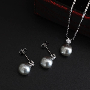 Classic French grey pearl pendant necklace and earrings set in gold plated titanium steel