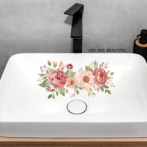 Vasque rectangulaire en céramique blanche avec motifs floraux et robinet noir mat