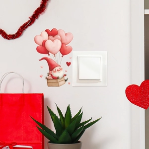 Sticker mural gnome de la Saint-Valentin avec ballons en cœur près d'un interrupteur