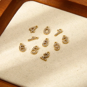 18K vergoldete Edelstahl Glückszahl-Anhänger mit Zirkonia-Besatz für DIY-Schmuck