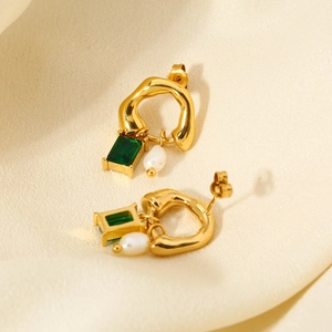 Vintage 18K gold plated stainless steel earrings with emerald zircon and freshwater pearl