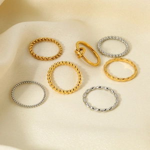 Lot de 7 bagues en acier inoxydable or et argent avec nœuds et perles sur soie