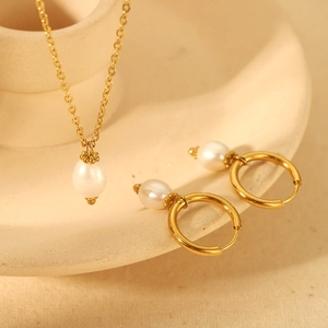 18K Gold Plated 316L Stainless Steel Freshwater Pearl Jewelry For Women Waterproof Necklace And Hoop Earrings Set
