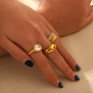 Ins Stijl 18K Verguld Roestvrij Staal Ring Voor Vrouwen Geometrisch Sterrenvlam Zirconia Strass Waterdicht Vinger Sieraden