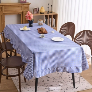 Nappe vintage française à carreaux bleus et blancs avec bords à volants pour salle à manger