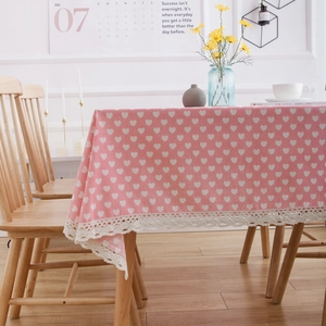 Nappe Rectangulaire Pastorale Rose avec Impression de Cœurs et Bordure en Dentelle Blanche Mélange Coton et Lin Décoration Table
