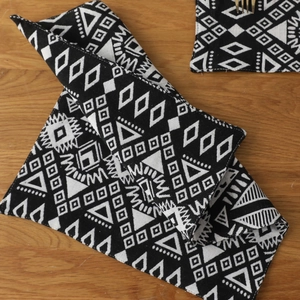 Nordic jacquard geometric table mat made of thick cotton linen fabric for home dining