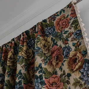 Vintage Jacquard-Vorhang mit Rosenmuster, schwerer Stoff und cremefarbene Fransen