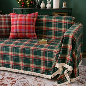 Classic green and red plaid sofa throw cover with white tassels for holiday home decor