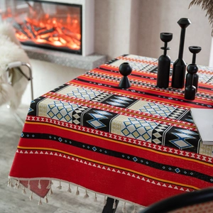 Tovaglia bohémien in lino rosso geometrico con nappe per decorazione tavolo da pranzo