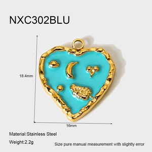 Macro detail of heart enamel pendant with 18.4x16mm size and weight specifications