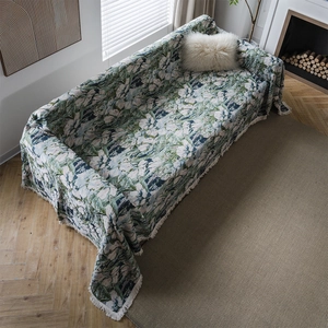 Green vintage floral sofa throw cover with elegant white tassels for home decoration