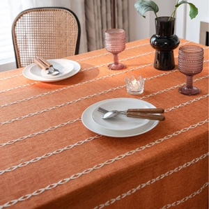 Nappe orange en lin et coton avec broderie losange blanche style rustique moderne