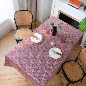 Rectangle dark red jacquard tablecloth with geometric pattern for dining room decor
