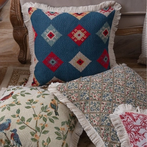 American jacquard decorative pillow covers with vintage floral patterns and tassel edges