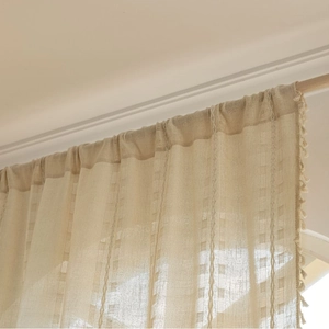 Beige halbtransparente Leinenvorhänge mit Fransen und Textur für Wohnzimmer Deko