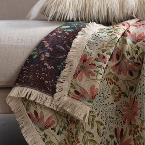 Floral jacquard sofa throw blanket with pink flowers and fringe tassels for home decor