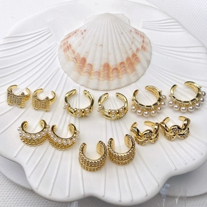 Kupfer Zirkonia Künstliche Perle Ohrstecker Set Ohne Loch U-Förmig Vergoldet Minimalistischer Modeschmuck Clip Ohrringe Damen
