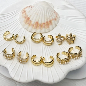 Elegant 18K gold plated C-shape ear clips and acrylic pearl earring set for women