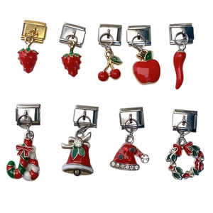 Bracelet à breloques de style italien avec cerises, fraises et pendentifs de Noël