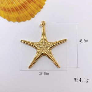 Ciondolo a forma di stella marina dorata con superficie testurizzata per gioielli DIY