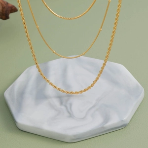 Collar de Capas de Cobre Chapado en Oro de 18K Vintage para Mujer Elegante Cadena de Cuerda Cadena de Serpiente Joyería