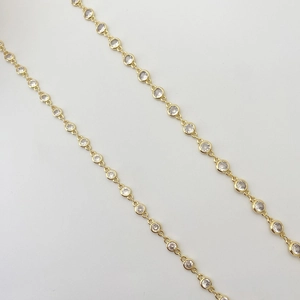 Detailed view of 4mm gold plated zircon chain links for luxury jewelry DIY crafts