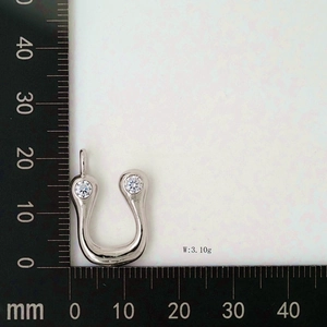 Detailed size measurement of U-shaped silver pendant with clear cubic zirconia stones