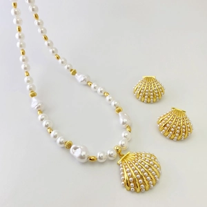 Elegant Faux Artificial Baroque Pearl Necklace And Earrings Jewelry Set With 18K Gold Plated Shell Conch Heart Bow Pendants For Women