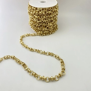 Goldene grobe Gliederkette auf Spule für DIY Schmuckherstellung und Taschenzubehör