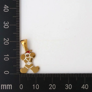 Misure del ciondolo natalizio che mostrano 22mm di altezza e 15mm di larghezza in oro