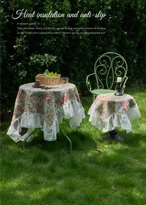 Floral fabric tablecloth with white lace edges featuring heat insulation and anti-slip functions