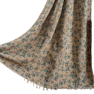 Floral jacquard jacquard curtain with bird patterns and decorative tassels in beige and blue