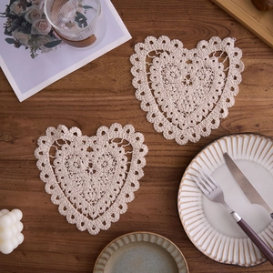 Handmade Crochet Cotton Coasters Vintage Beige Lace Heart Flower Table Placemats Hollow Cup Mat For Home Dining Decor