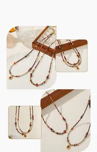 Détails du collier de perles en pierre naturelle rétro français avec pendentif carré