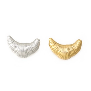 Minimalist croissant shaped gold and silver metal brooches for women accessory