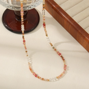 Collar de cristales dopamina con piedras naturales rosas y cuentas doradas para mujer