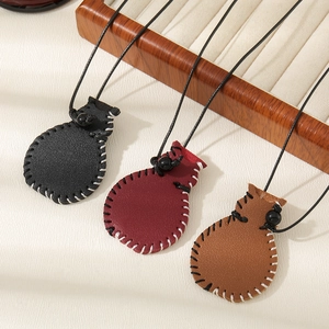 Handmade Leather Vase Moon Key Fob Pendant Necklace For Women Simple Fashion PU Leather Wax Cord Long Chain Jewelry Accessory