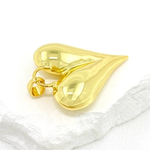 Colgante de corazón 3D minimalista en oro con acabado de espejo pulido para collares DIY